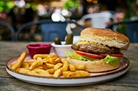 Smash Burger au Barbecue : le burger croustillant et juteux