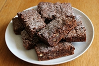Brownies au chocolat et noix de pécan torréfiées au kamado